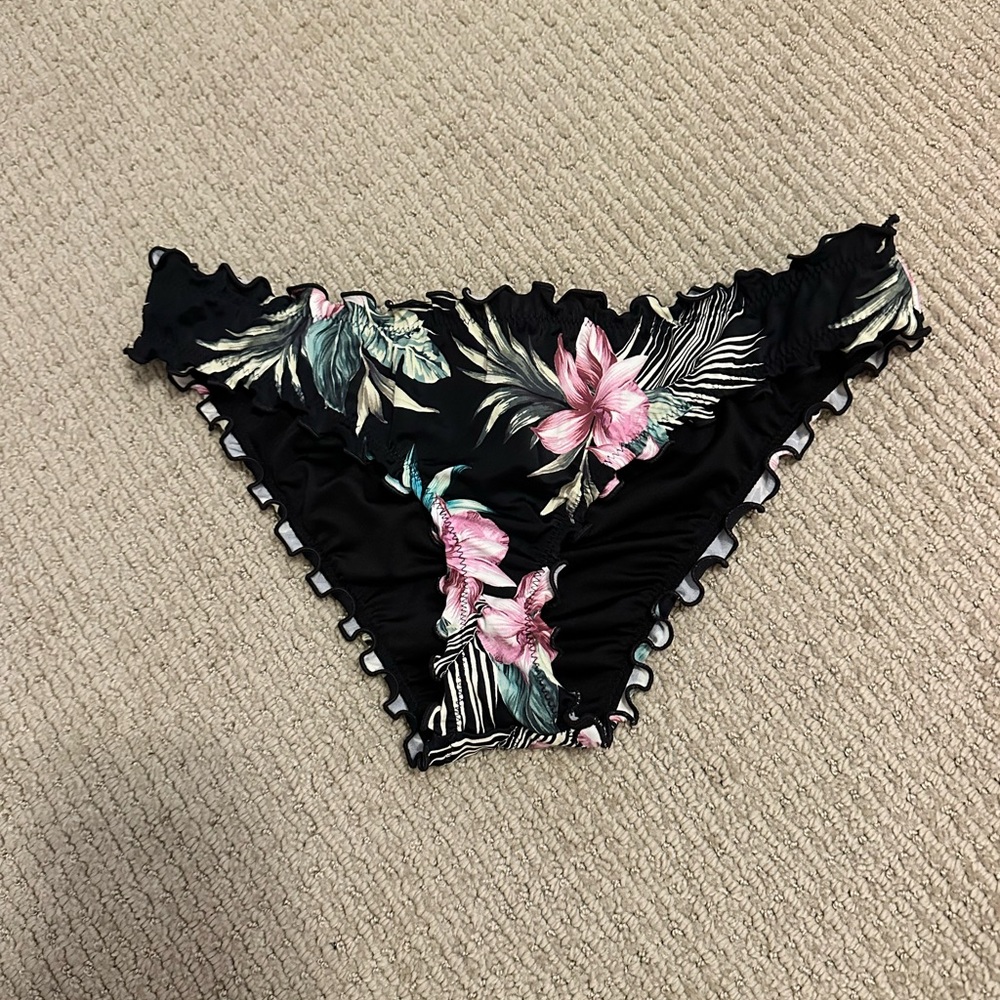 Shade & Shore Black Ruffle Bikini Bottom